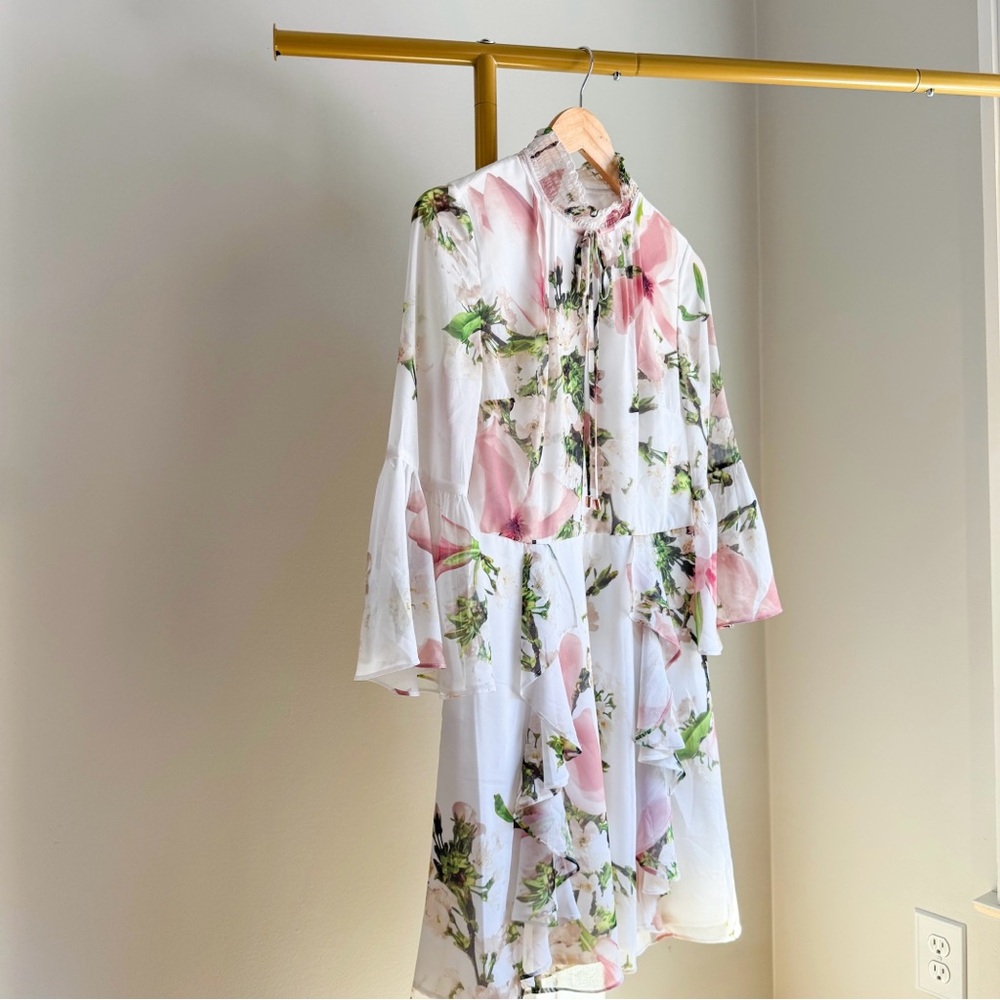 LNWOT Ted Baker London Beccaa Harmony White and Pink Floral Long Sleeve Dress